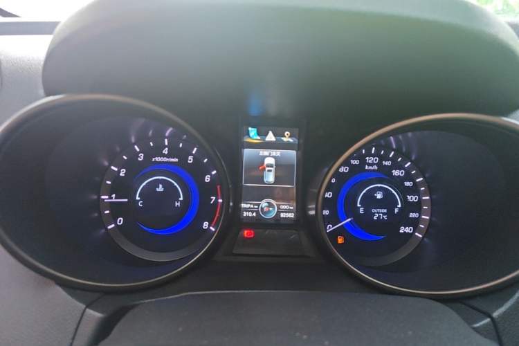 Used CHANGAN CS75 2014 2.0L Manual Luxury Version China IV Standard Instrument Cluster