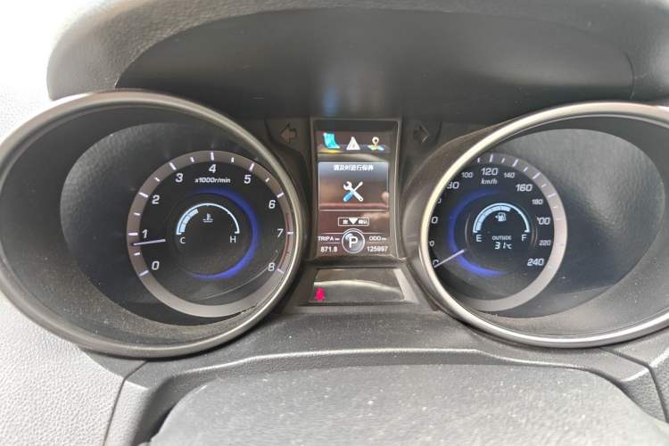 Used CHANGAN CS75 2014 1.8T Automatic Elite Version China V Standard Instrument Cluster