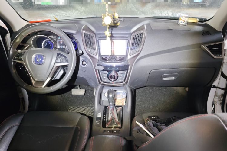Used CHANGAN CS75 2014 1.8T Automatic Prestige Model China IV Standard Interior 2