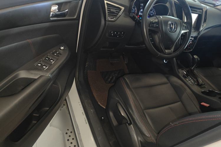 Used CHANGAN CS75 2014 1.8T Automatic Elite Model China IV Standard Interior 3