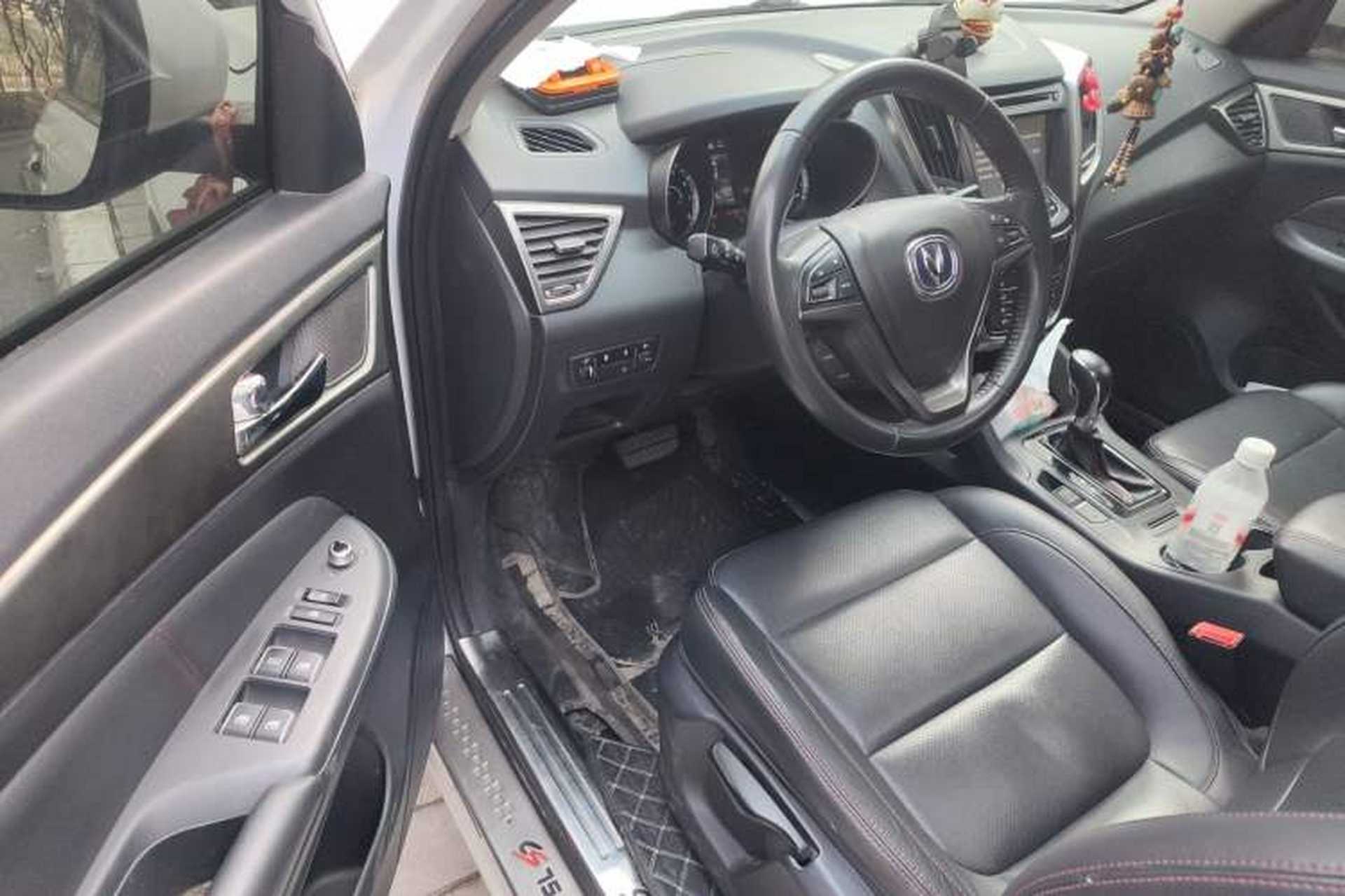 Used CHANGAN CS75 2014 1.8T Automatic Elite Version China V Standard Interior 3