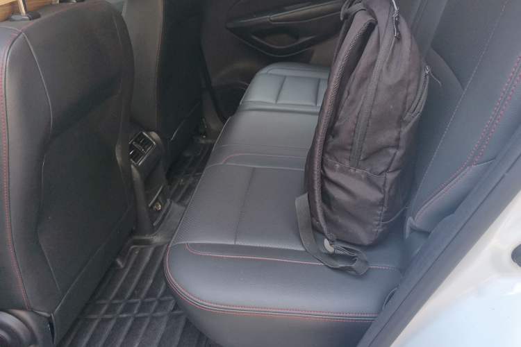 Used CHANGAN CS75 2014 1.8T Automatic Elite Model China IV Standard Interior 4