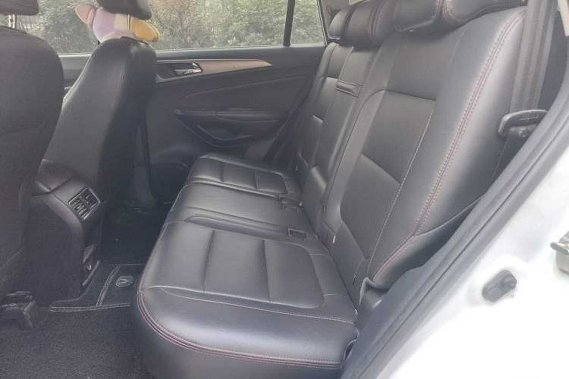 Used CHANGAN CS75 2014 1.8T Automatic Elite Version China V Standard Interior 4