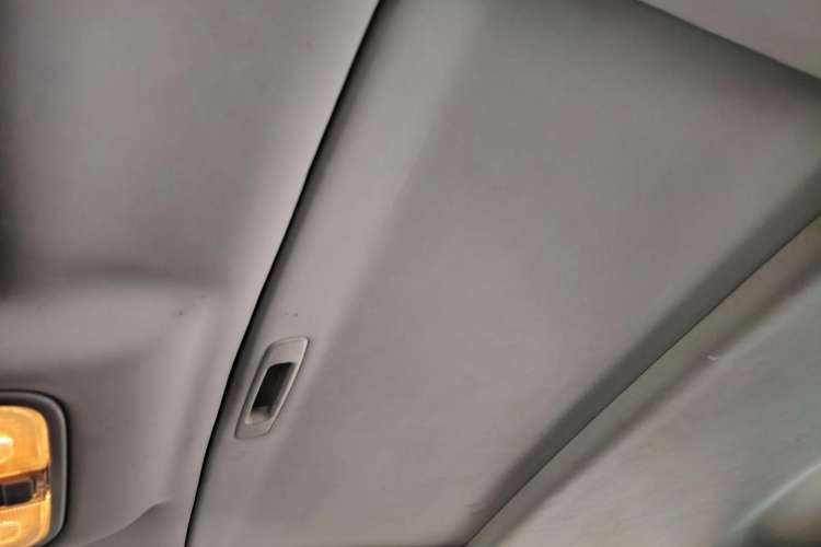 Used CHANGAN CS75 2014 1.8T Automatic Prestige Model China IV Standard Interior 6