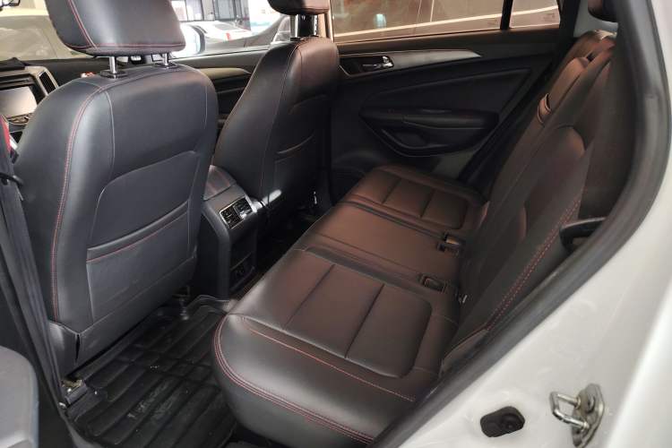 Used CHANGAN CS75 2014 1.8T Automatic Prestige Model China IV Standard Interior 7