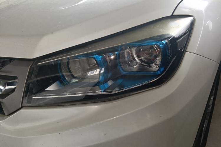 Used CHANGAN CS75 2014 1.8T Automatic Prestige Model China IV Standard Left Front Headlight