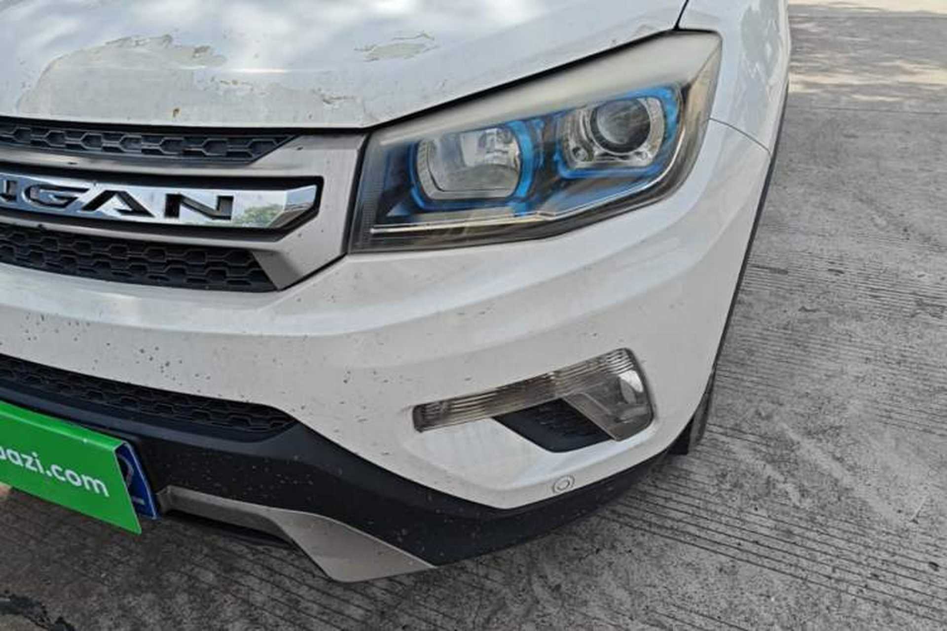 Used CHANGAN CS75 2014 1.8T Automatic Elite Model China IV Standard Left Front Headlight