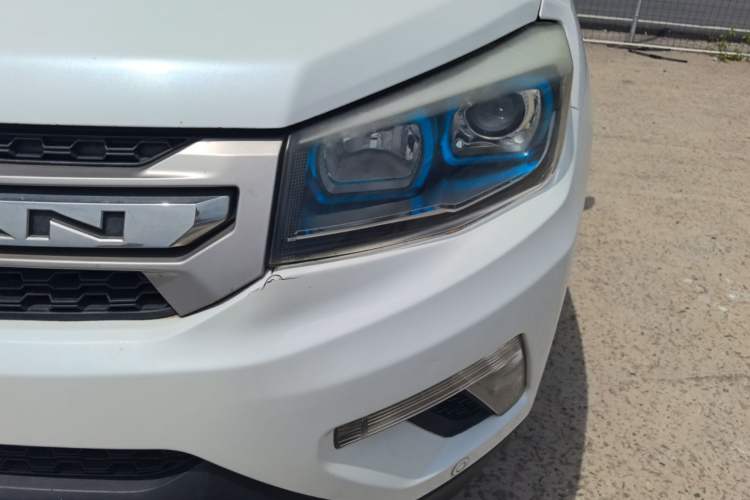Used CHANGAN CS75 2014 2.0L Manual Luxury Version China V Standard Left Front Headlight