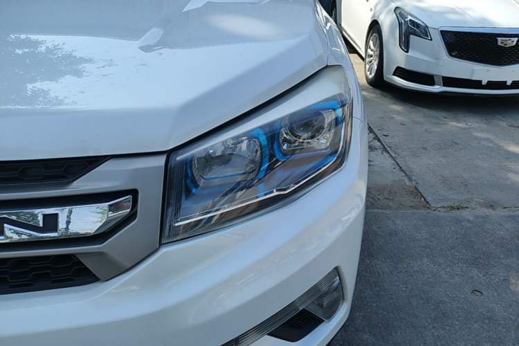 Used CHANGAN CS75 2014 2.0L Manual Luxury Version China IV Standard Left Front Headlight