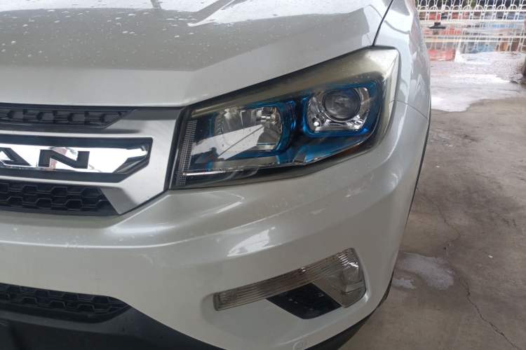 Used CHANGAN CS75 2014 1.8T Automatic Elite Model China IV Standard Left Front Headlight