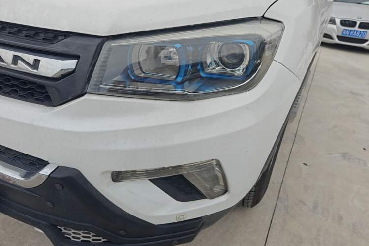 Used CHANGAN CS75 2014 2.0L Manual Luxury Version China V Standard Left Front Headlight