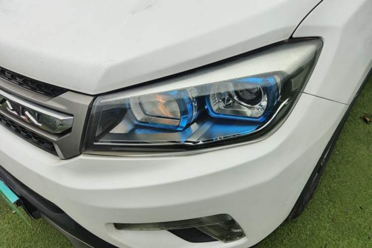 Used CHANGAN CS75 2014 1.8T Automatic Elite Version China V Standard Left Front Headlight