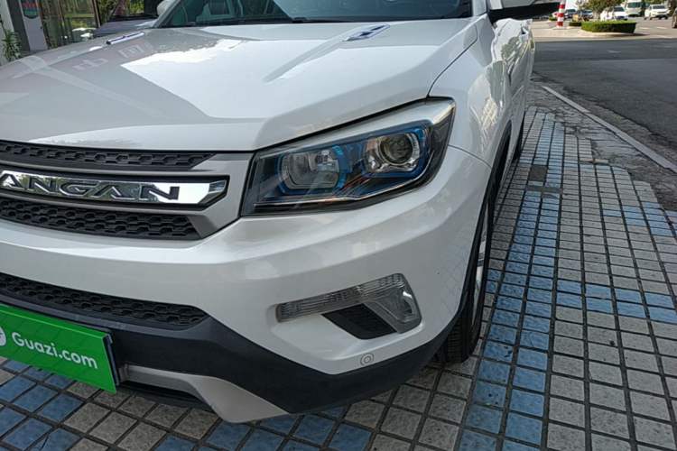 Used CHANGAN CS75 2014 1.8T Automatic Elite Model China IV Standard Left Front Headlight