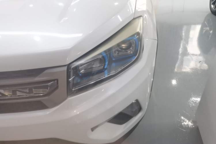 Used CHANGAN CS75 2014 1.8T Automatic Prestige Model China IV Standard Left Front Headlight