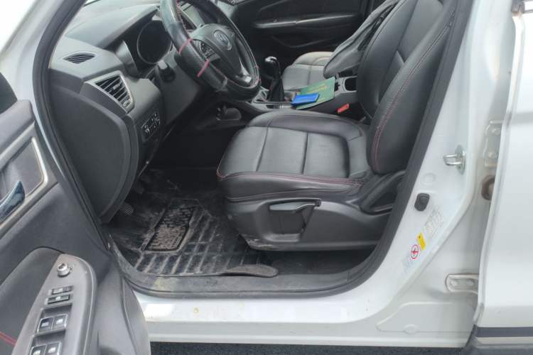 Used CHANGAN CS75 2014 2.0L Manual Luxury Version China IV Standard Left Front Seat