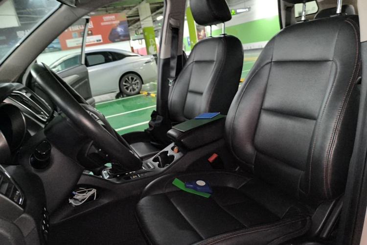 Used CHANGAN CS75 2014 1.8T Automatic Elite Model China IV Standard Left Front Seat