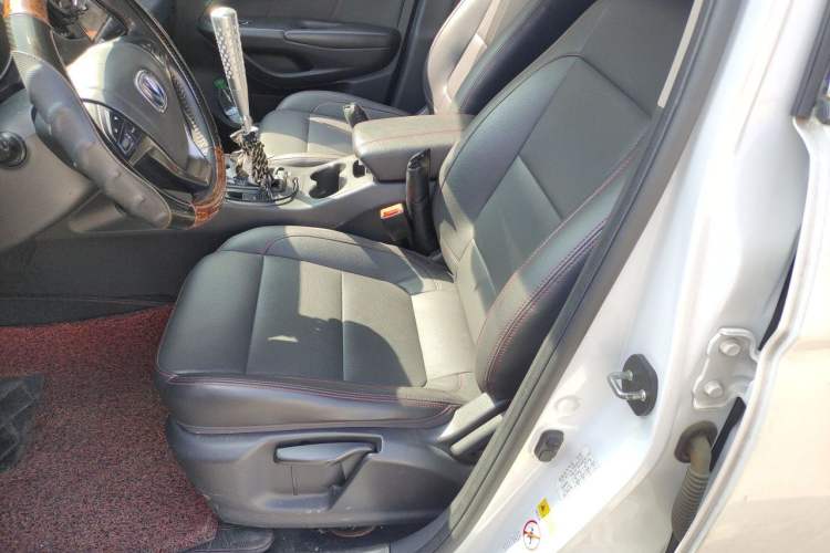 Used CHANGAN CS75 2014 2.0L Manual Luxury Version China IV Standard Left Front Seat