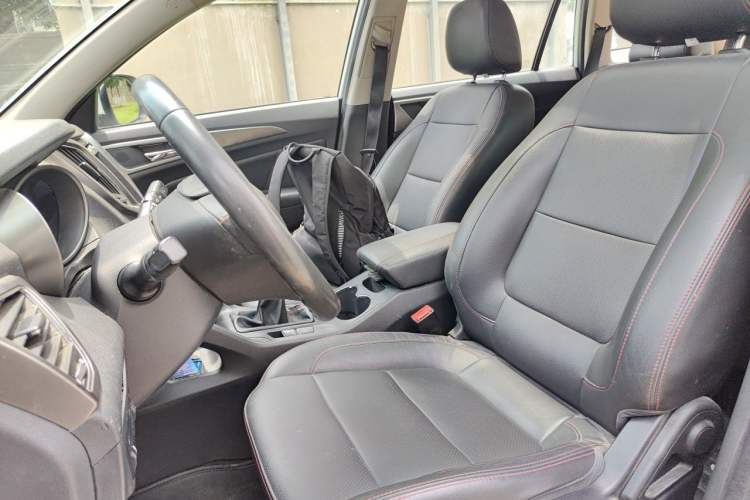 Used CHANGAN CS75 2014 2.0L Manual Luxury Version China IV Standard Left Front Seat