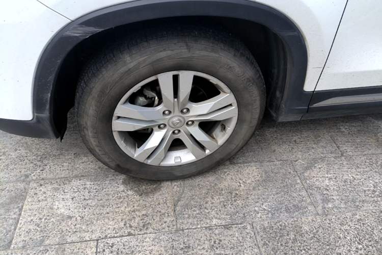 Used CHANGAN CS75 2014 2.0L Manual Luxury Version China IV Standard Left Front Wheel Hub