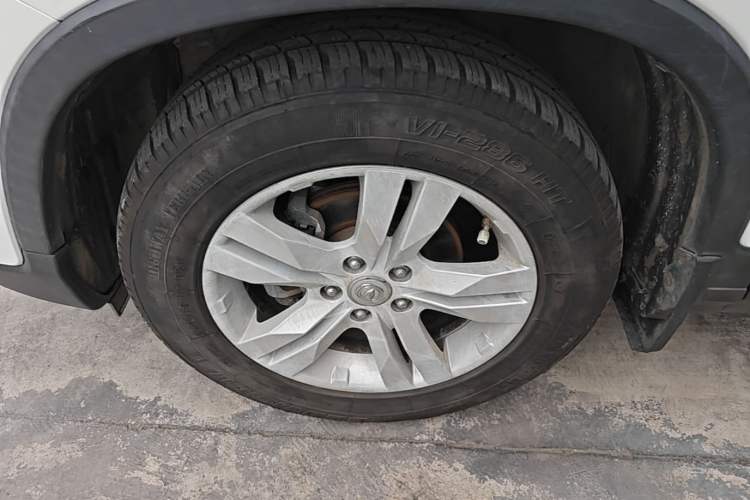 Used CHANGAN CS75 2014 1.8T Automatic Elite Model China IV Standard Left Front Wheel Hub