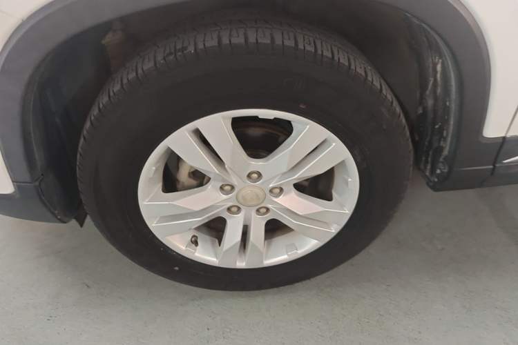 Used CHANGAN CS75 2014 2.0L Manual Luxury Version China V Standard Left Front Wheel Hub