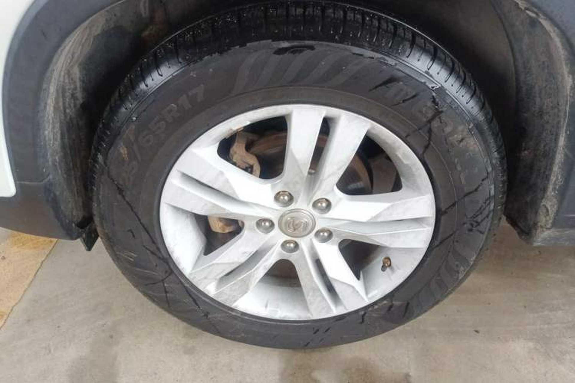 Used CHANGAN CS75 2014 1.8T Automatic Elite Model China IV Standard Left Front Wheel Hub