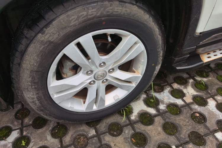 Used CHANGAN CS75 2014 1.8T Automatic Elite Model China IV Standard Left Front Wheel Hub
