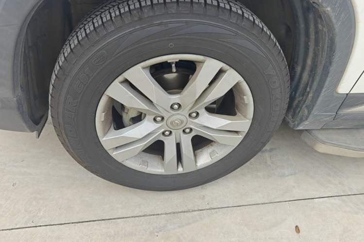 Used CHANGAN CS75 2014 2.0L Manual Luxury Version China V Standard Left Front Wheel Hub
