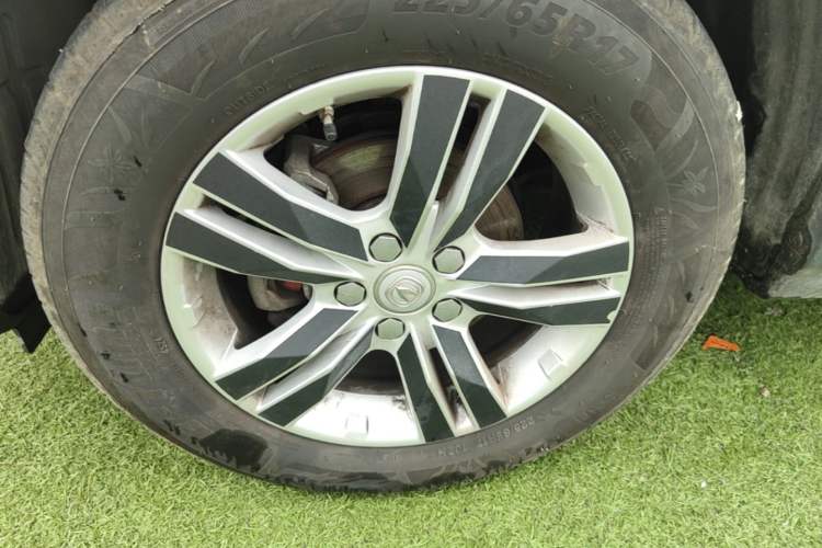 Used CHANGAN CS75 2014 1.8T Automatic Elite Version China V Standard Left Front Wheel Hub