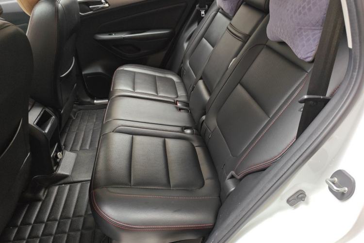 Used CHANGAN CS75 2014 2.0L Manual Leading Version China IV Standard Left Rear Seat