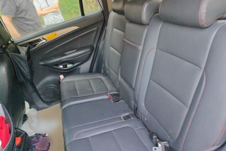 Used CHANGAN CS75 2014 2.0L Manual Luxury Version China IV Standard Left Rear Seat