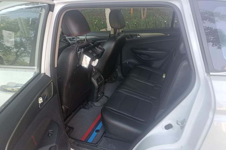 Used CHANGAN CS75 2014 1.8T Automatic Elite Model China IV Standard Left Rear Seat
