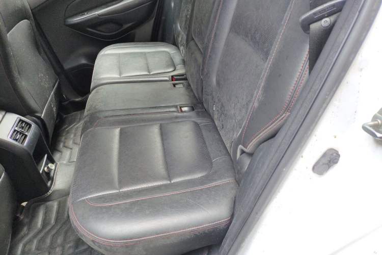 Used CHANGAN CS75 2014 1.8T Automatic Elite Version China V Standard Left Rear Seat