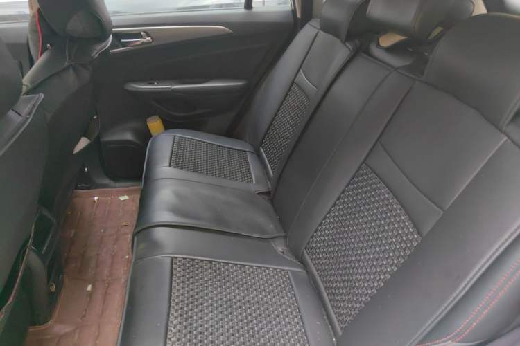 Used CHANGAN CS75 2014 2.0L Manual Luxury Version China V Standard Left Rear Seat