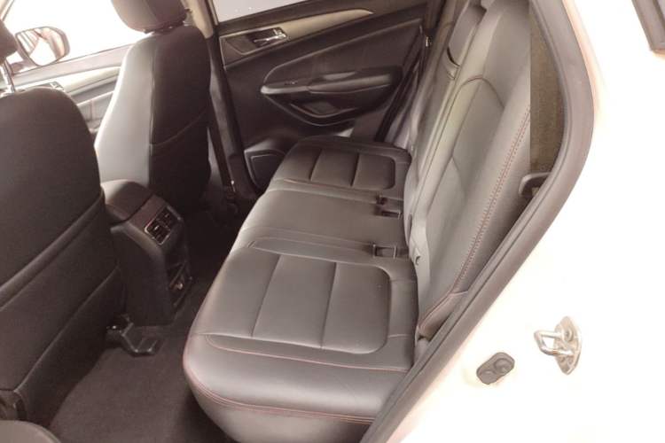 Used CHANGAN CS75 2014 1.8T Automatic Elite Model China IV Standard Left Rear Seat