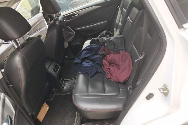 Used CHANGAN CS75 2014 1.8T Automatic Elite Version China V Standard Left Rear Seat