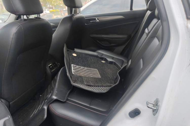 Used CHANGAN CS75 2014 1.8T Automatic Elite Model China IV Standard Left Rear Seat