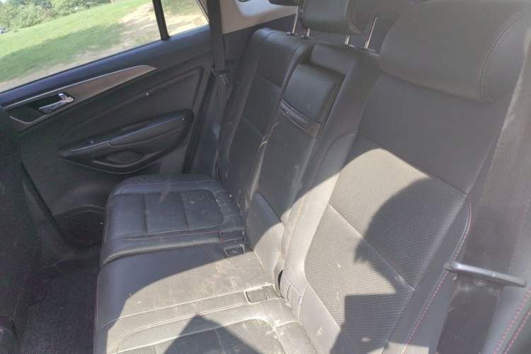 Used CHANGAN CS75 2014 2.0L Manual Luxury Version China IV Standard Left Rear Seat