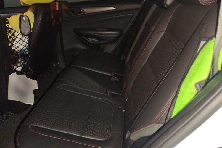 Used CHANGAN CS75 2014 1.8T Automatic Elite Version China V Standard Left Rear Seat
