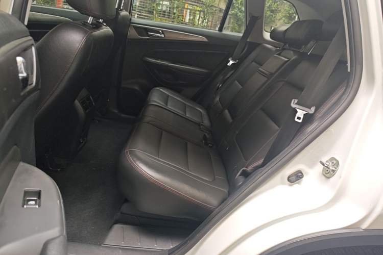 Used CHANGAN CS75 2014 1.8T Automatic Elite Model China IV Standard Left Rear Seat