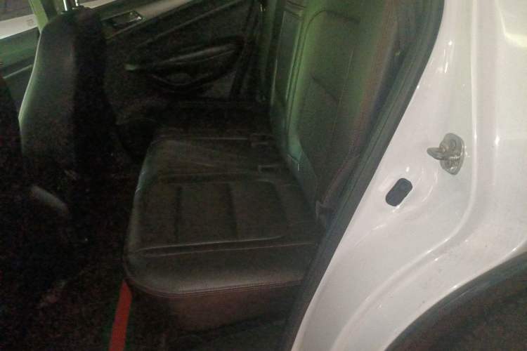 Used CHANGAN CS75 2014 1.8T Automatic Elite Model China IV Standard Left Rear Seat