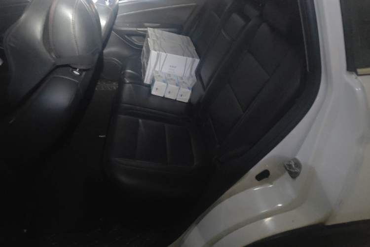 Used CHANGAN CS75 2014 1.8T Automatic Elite Model China IV Standard Left Rear Seat