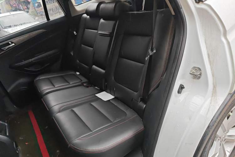Used CHANGAN CS75 2014 2.0L Manual Leading Version China IV Standard Left Rear Seat