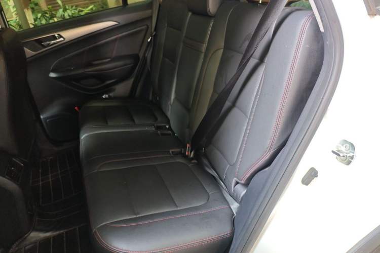 Used CHANGAN CS75 2014 1.8T Automatic Elite Model China IV Standard Left Rear Seat