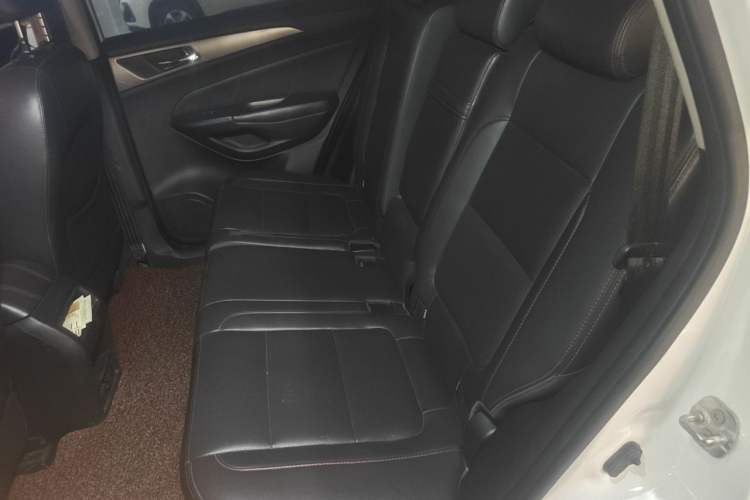 Used CHANGAN CS75 2014 2.0L Manual Leading Version China IV Standard Left Rear Seat