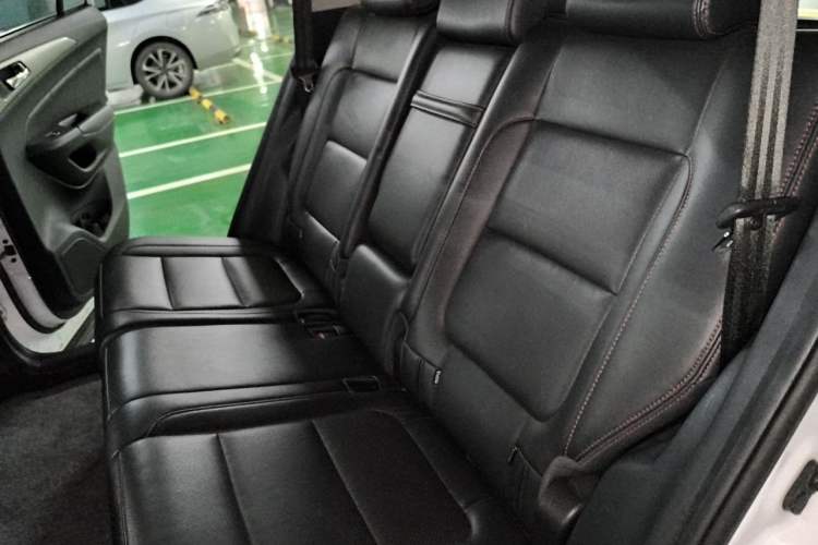 Used CHANGAN CS75 2014 1.8T Automatic Elite Model China IV Standard Left Rear Seat