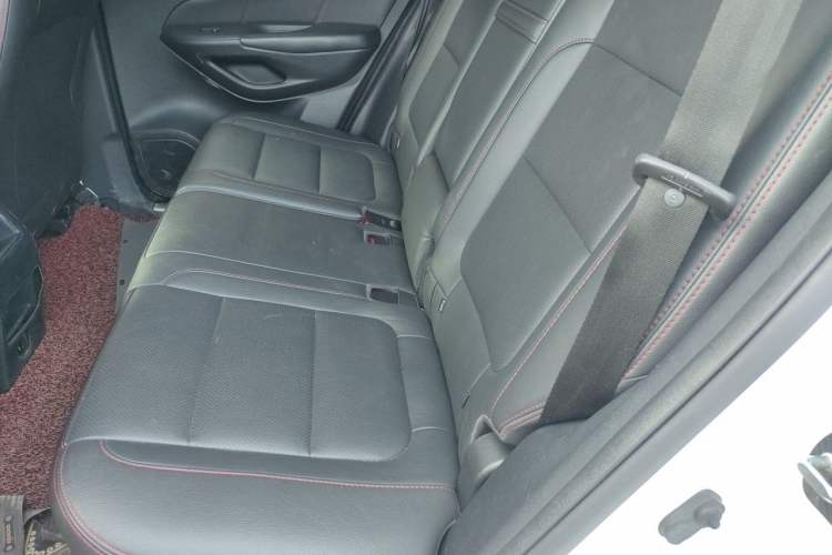 Used CHANGAN CS75 2014 2.0L Manual Luxury Version China IV Standard Left Rear Seat