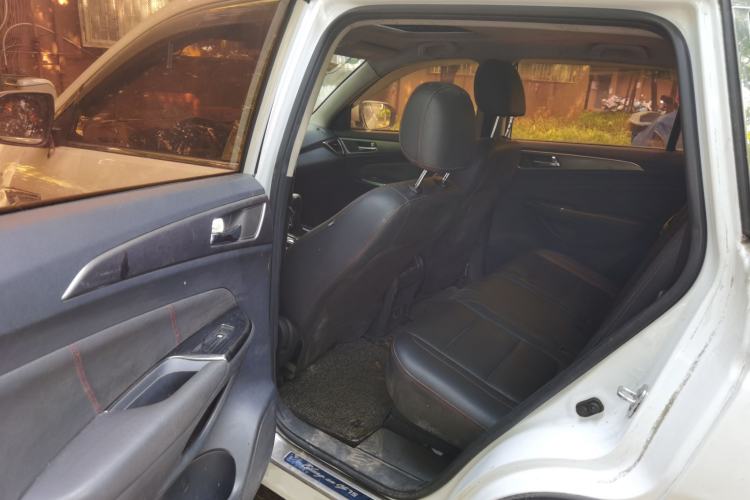 Used CHANGAN CS75 2014 2.0L Manual Luxury Version China IV Standard Left Rear Seat