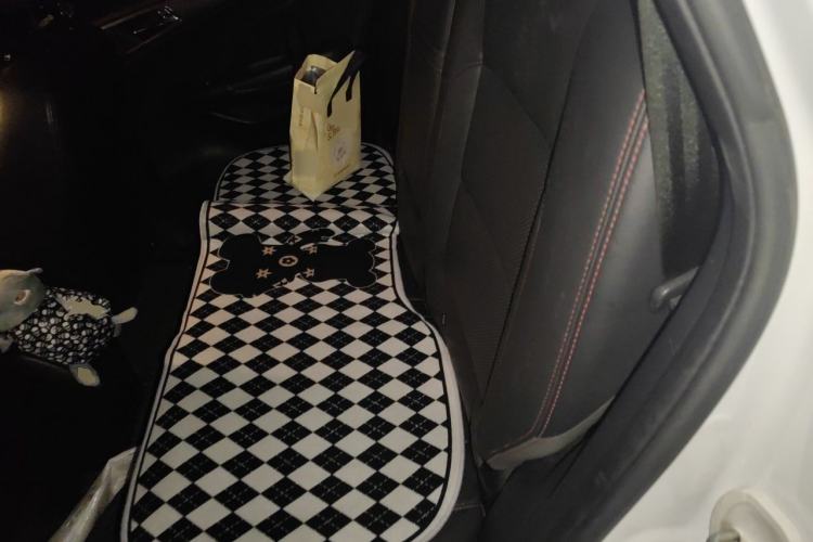 Used CHANGAN CS75 2014 2.0L Manual Luxury Version China V Standard Left Rear Seat