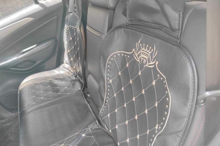 Used CHANGAN CS75 2014 1.8T Automatic Elite Version China V Standard Left Rear Seat